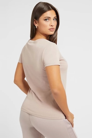 Guess Önde Logolu T-shirt Bej Kadın Çok Renkli