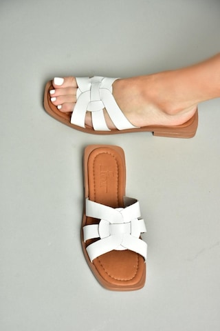 Fox Shoes S291045603 Beyaz Hakiki Deri Kadın Terlik Beyaz