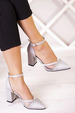 Molly Gümüş Saten Taşlı Fileli Kalın Topuklu Ayakkabı Gümüş