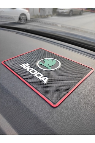 Skoda Kaymaz Torpido Pedi - Skoda Kaydırmaz Ped - Skoda Ped