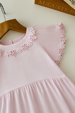 Monila Kız Çocuk Pembe Pamuklu Çiçek Aplikeli Elbise