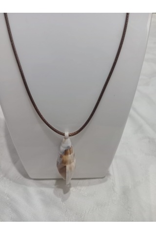 Deri İpli Denizkabuğu Uçlu Kolye Beyaz