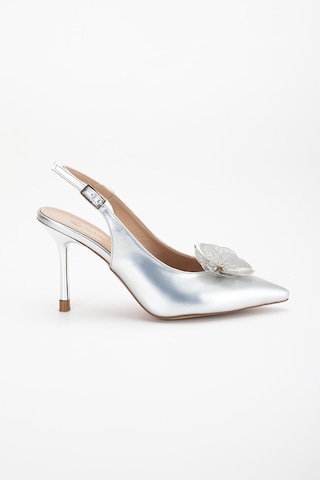 Dilimler Ayakkabı Kadın Abiye Stiletto Gümüş Rugan Metal Çiçek Aksesuarlı Galvaniz Ökçe Kaplamalı-3672 Gümüş
