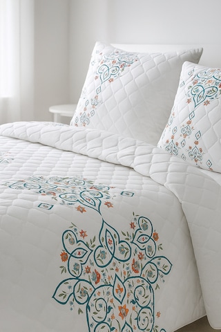 Canary Çift Kişilik Kapitone Dolgulu Pike 4 Mevsim Baklava Dsn Yastık Kılıfı Dahil 200x230cm Çok Renkli