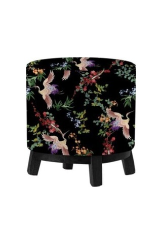 Sarı Kuş Detay Ahşap Ayaklı Puf Kumaşı Süettir. Uluslararası Solmama Sertifikasına Sahiptir. Çok Renkli