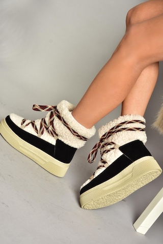 Fox Shoes T476500702 Siyah Süet Kalın Tabanlı Kadın Bot Siyah