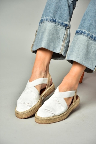 Fox Shoes S404010106 Beyaz Dantel Kumaş Kadın Espadril Sandalet Beyaz