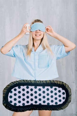 Pazarız Uyku Göz Bandı Maskesi Işık Önleyici Gözlük Maske Bant Eye Mask Pembe Puantiyeli