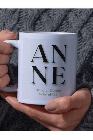 Minimalist Anne Tasarımlı Porselen Kupa Beyaz