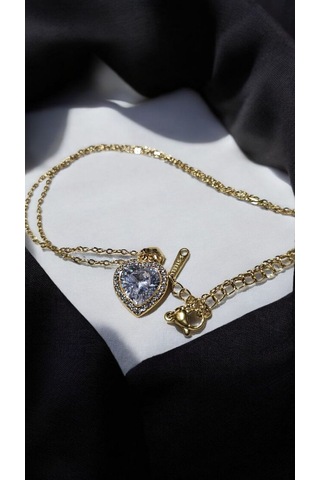 Işıltılı Taşlı Kalp Kolye Altın Renk Zarif Kadın Takı Modeli