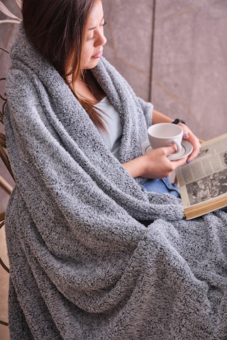 Zeynep Tekstil Flufy Wellsoft Tv Battaniyesi 110 x 170