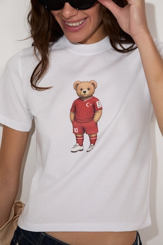 Grımelange Umayana Kadın Yumuşak Ve %100 Organik Pamuklu Dünya Kupasına Özel Baskılı Beyaz T-shirt