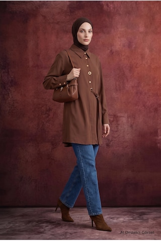 Armine Trend Gömlek Yaka Kuşgözü Detaylı Kuşaklı Tunik 91 Cm Boy Camel 26kt431