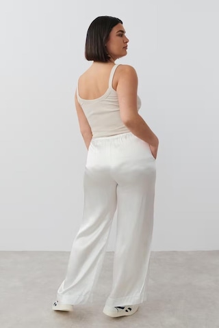 Madmext Beyaz Beli Büzgülü Saten Bol Paça Kadın Pantolon Mg2019-beyaz Beyaz