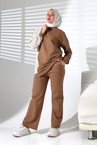 Kadın Mevsimlik Alt Üst Rahat Kahverengi Spor Ikili Tunik Pantolon Şık Tesettür Takım Kahverengi
