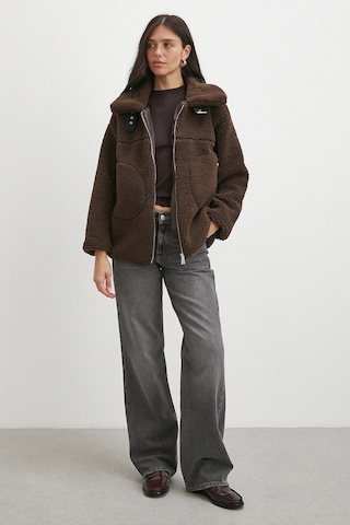 Yaka Detaylı Peluş Mont Kahve Kahve