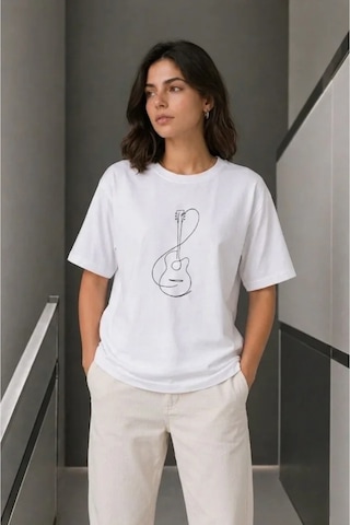 Butik İstanbul Minimal Gitar Baskılı Tişört T-shirt Yazlık Kısa Kol Bisiklet Yaka T-shirt - Beyaz
