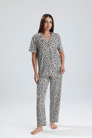Kompedan Kadın Leopar Desen Önden Düğmeli Pijama Takım LEOPAR