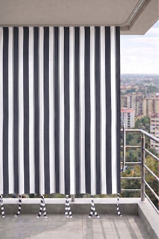 Antrasit-beyaz Balkon Perdesi Kornişli Bağcıklı Su Geçirmez Dış Mekan Dayanıklı Balkon Brandası