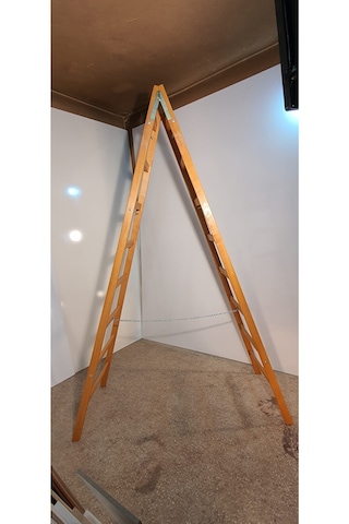İtimat A Tipi Ahşap Merdiven 9+9 Basamaklı