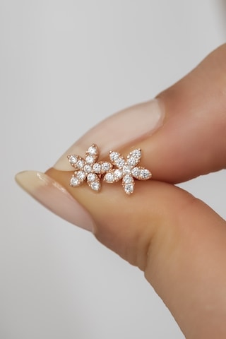 Nereze 925 Ayar Gümüş Minik Rose Kır Çiçeği Küpe