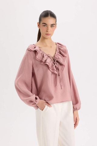 DeFacto Regular Fit Fırfırlı V Yaka Basic Düz Uzun Kollu Bluz E3393AX24WNPN429 Pembe