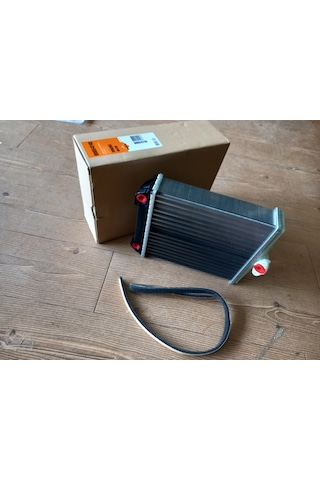 Mercedes W126 W124 M111 Klimalı Kalorifer Radyatörü Nrf