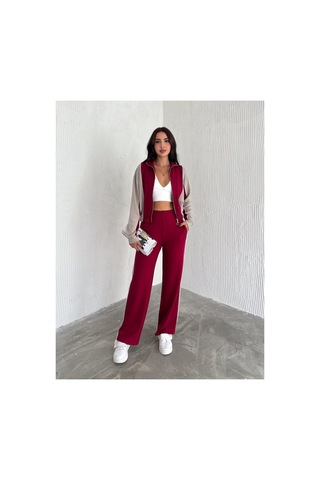 Gugus Kadın Trend Eşofman Takımı Dik Yaka Fermuarlı Bol Paça Yanları Şeritli Aysho Model Bordo-bej
