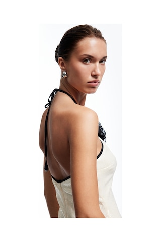 Koton Mini Bağlamalı Yaka Gül Detaylı Bodycon Payetli Elbise Kırık Beyaz 5sak80004fw Ekru