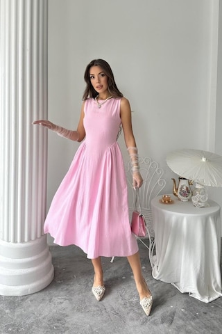 Etiler Collection Pembe Yanları Büzgülü Midi Boy Keten Elbise Pembe