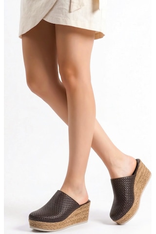 Analin Shoes Kadın Hakiki Deri Burnu Kapalı Dolgu Topuk Terlik Kahve