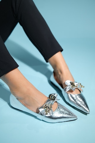 Luvishoes Helsi Gümüş Fiyonklu Kadın Babet Gümüş
