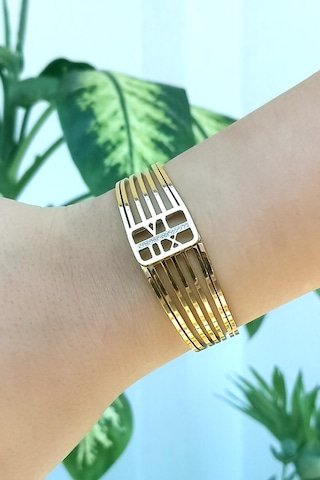 Allmisse Altın Kaplama Zirkon Taşlı Roma Rakam Detaylı Çelik Kaburga Bileklik