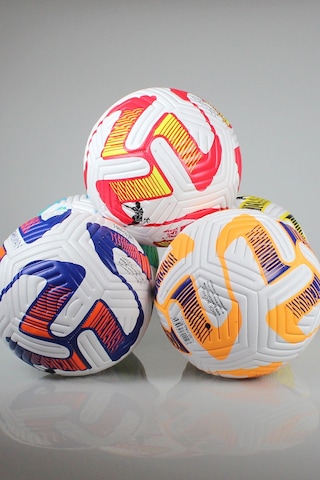 5 Numara Dikişli Sarı Futbol Topu F-035 Şişik Gönderim