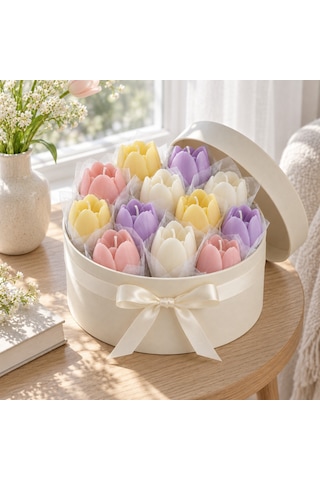 Pastel Lale Mum Buketi Silindir Kutulu Çok Renkli