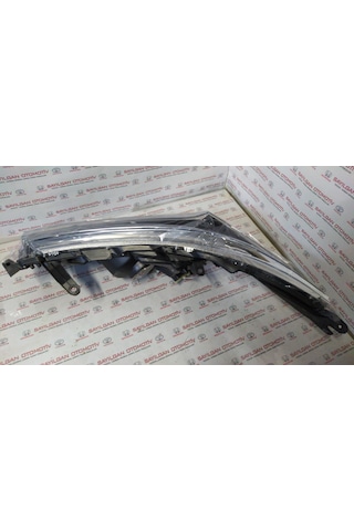 Toyota Corolla Uyumlu Far Sol 13_16 14 2014 2015 2016 81130-02E70