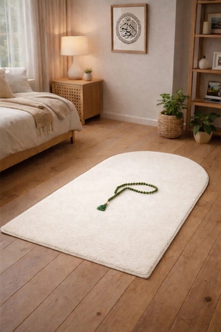 Seccade Namaz Halısı Yıkanabilir Kaymaz Taban Peluş 70x120 Cm Krem Çok Renkli