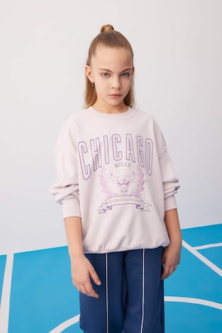 DeFacto Kız Çocuk NBA Chicago Bulls Oversize Geniş Kalıp Bisiklet Yaka Sweatshirt C0802A824SPPN424 Pembe
