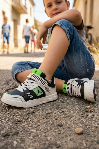 In Step Enjoyi Erkek Çocuk Spor Ayakkabı - Siyah Beyaz Yeşil - Işıltılı Nakışlı Günlük Ayakkabı Yeşil-beyaz