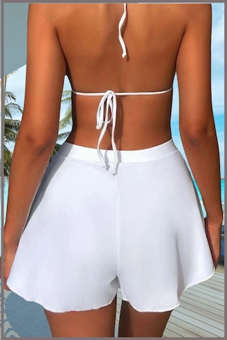 Kadın Beyaz Deniz Havuz Şortu Etek Görünümlü Yırtmaçlı Şık Model İçte Bikini Slip 1101 Beyaz