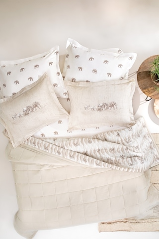 Yataş Bedding Barnet Çift Kişilik Co-Mic Yatak Örtüsü Takımı - Bej