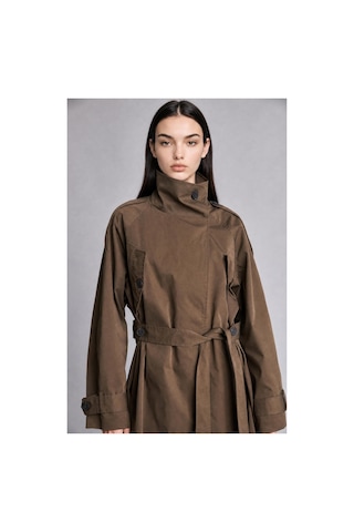 Defacto Regular Fit Dik Yaka Kuşaklı Düğmeli Trençkot H3949ax26wnkh402 Haki-kh402