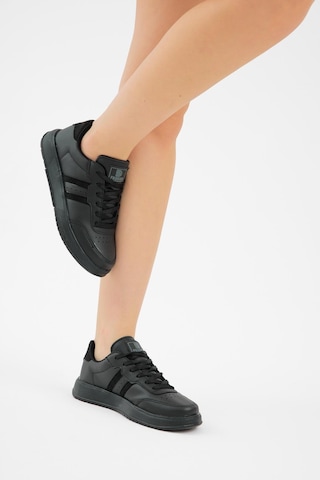 Tonny Black Kalın Faylon Hafif Taban Şeritli Bağcıklı Unisex Siyah Spor Ayakkabı Tbprf020 Siyah