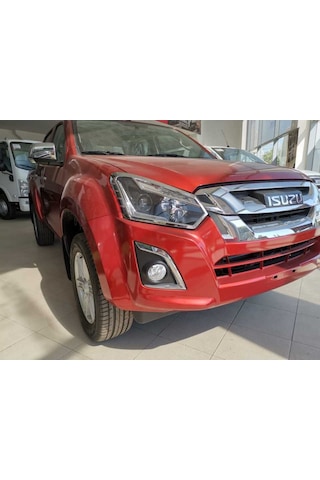 Isuzu D-Max 2018+ Far Çerçevesi Kaplama Nikelaj Sinyal Çizgili N11.2147