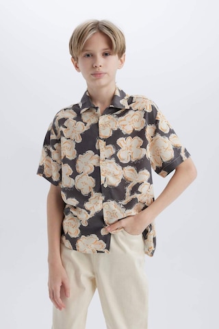 DeFacto Erkek Çocuk Oversize Geniş Kalıp Polo Yaka Viskon Desenli Kısa Kollu Gömlek D7763A825SMAR161