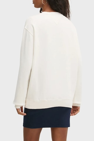 Tommy Jeans Bayan Sweat Dw0dw20172 Ybh Beyaz Beyaz