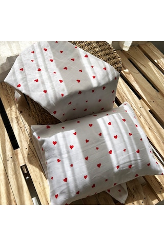 %100 Pamuklu İki Katlı Kırmızı Kalp Desenli Müslin Örtü 100x110 Ve Müslin Yastık Kılıfı 35x45