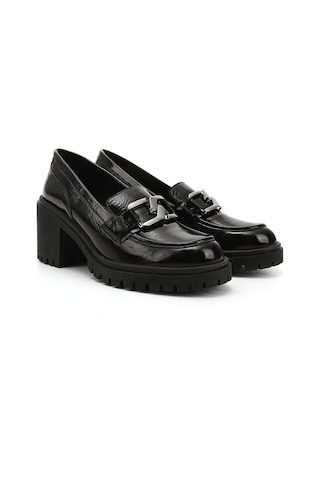 Gönderi(R) Gönderi R Siyah Rugan Tokalı Orta Kalın Topuklu Hakiki Deri Ayakkabı Sıyah Rugan