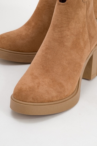 Luvishoes Luvi Shoes Mier Taba Süet Zincir Detaylı Kadın Kalın Topuklu Bot Taba Süet