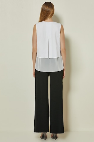 V Yaka Beyaz Poplin Gömlek Beyaz